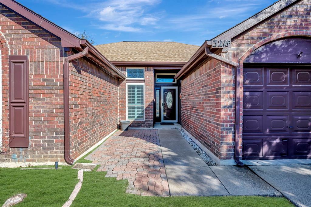 3218 Mapleridge Drive