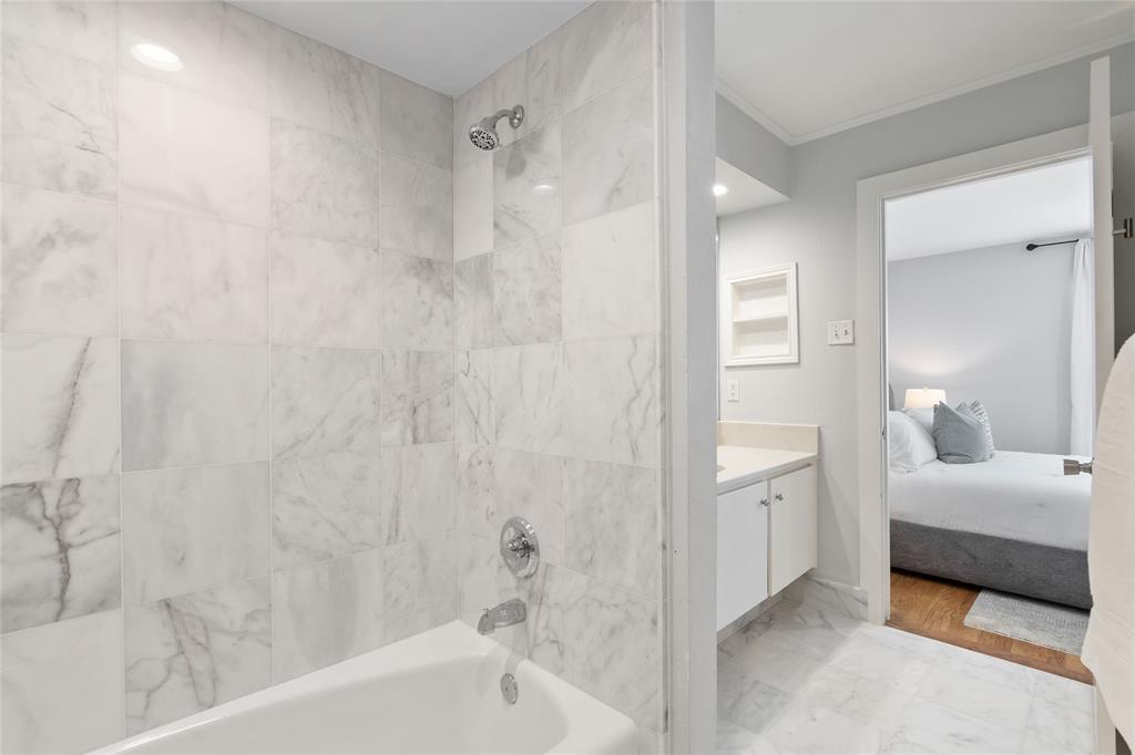 5800 ROYAL LANE CONDOMINIUMS - Residential Lease