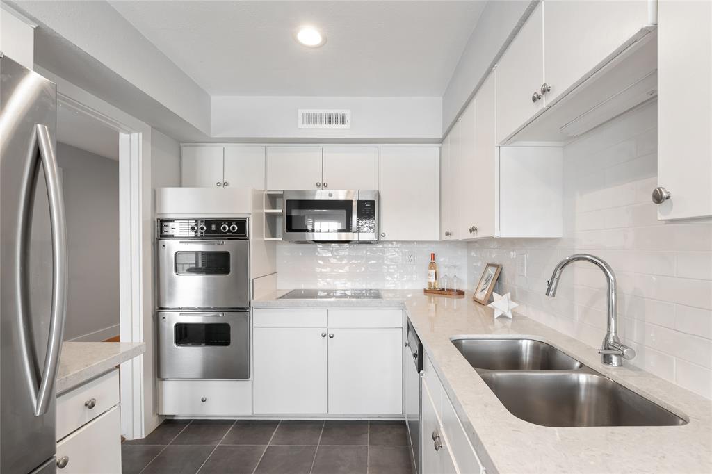 5800 ROYAL LANE CONDOMINIUMS - Residential Lease