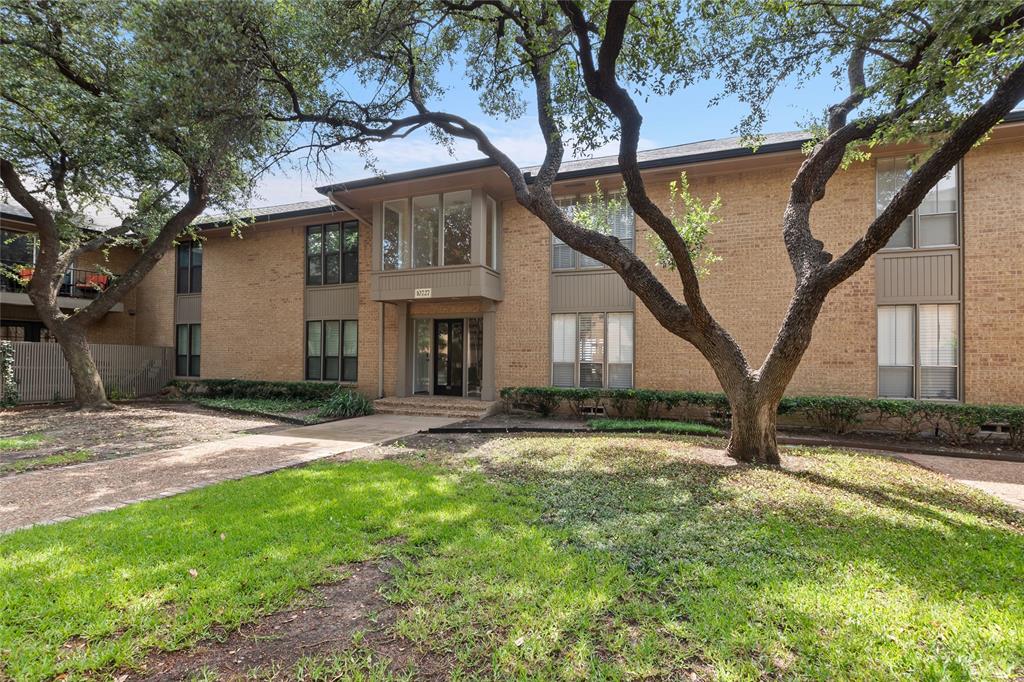 5800 ROYAL LANE CONDOMINIUMS - Residential Lease