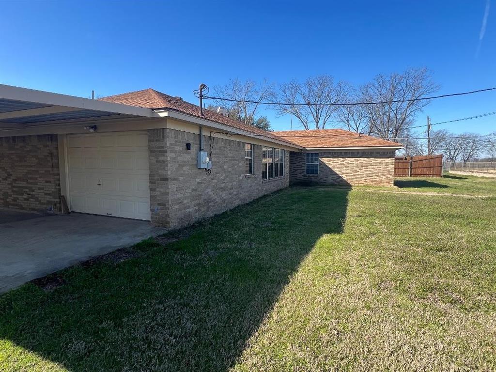 104 W Highland Drive