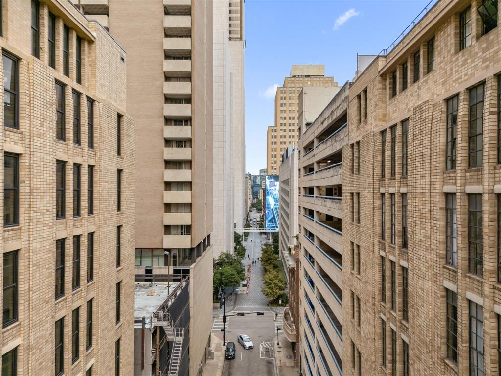 Soco Urban Loft Condo - Residential Lease