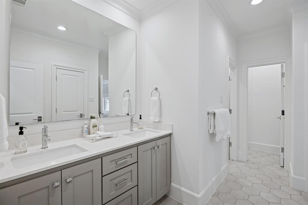 Long Cove - Residential