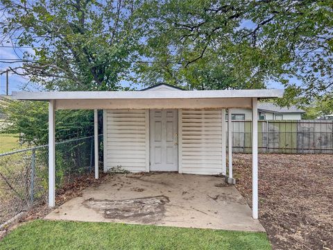 Tiny photo for 5305 Ira Street, Haltom City, TX 76117 (MLS # 21101323)