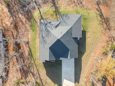 A home in Lindale