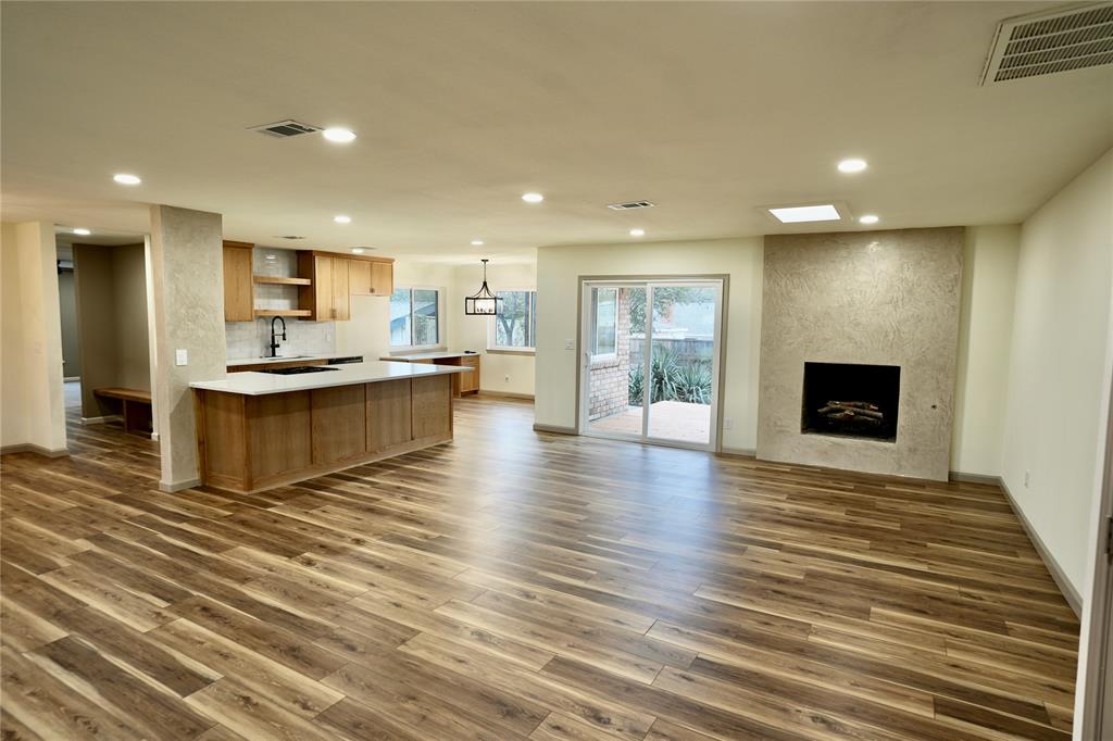 305 Bluebonnet Drive