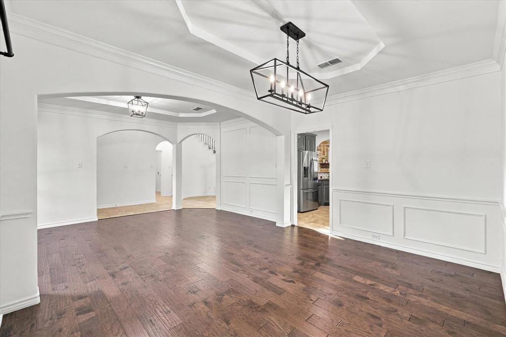 1329 Bateman Lane