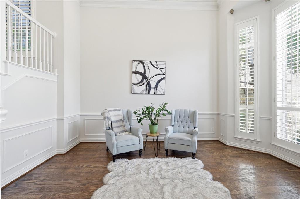 3201 Shadow Wood Circle