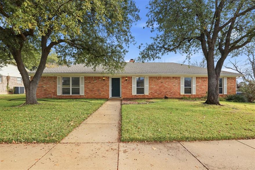 CLEAN AND MOVE IN READY. Situated on a quiet, established street very near Shady Valley golf course. Pool remodel was completed on Dec 22, 2025. Fresh paint throughout, new carpets installed and bathroom countertops replaced and updated with quartz. All completed in Dec 2025. Combo formal living and dining are great flex spaces....lots of ways to customize your lifestyle or personal needs. HUGE kitchen with Island and Granite countertops. Convenient mud room off of the garage is ideal for coming in and out from the pool. Built in gas grill is another great convenience. Security gate is electric and home features full yard auto sprinklers. All rooms are generously sized. Washer and Dryer can stay.