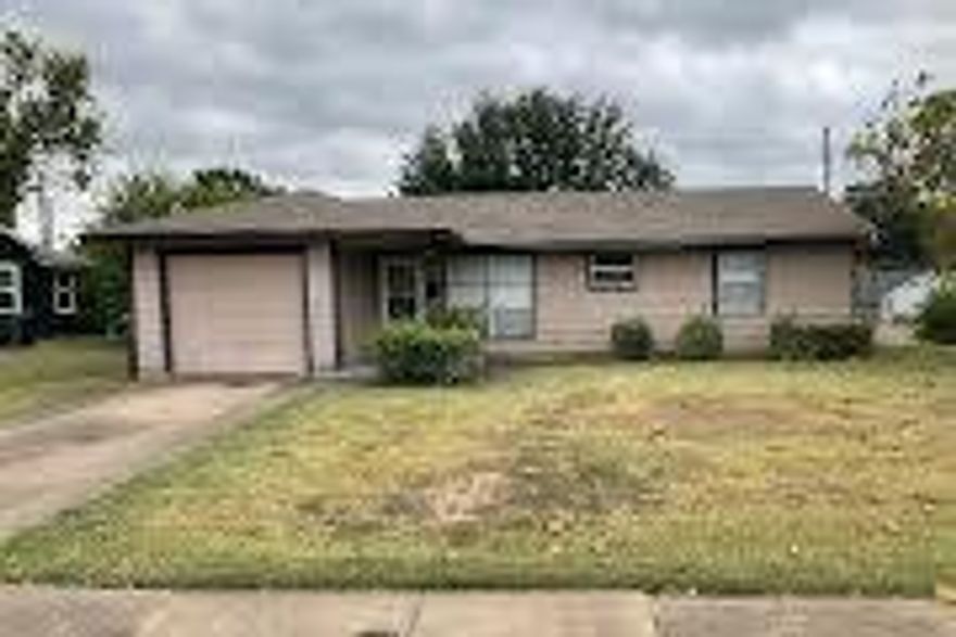 Great home for investor or home owner. Great easy access to  U S 75 and  I 635.Located on a large corner lot. The air conditioning unit is  almost a year old.The house has laminate flooring.Property is being sold in as is condition. 3 bedrooms 1bath 1 car garage. Property squarefootage and schools to be varified by buyeror buyer's agent. The property is vacant,