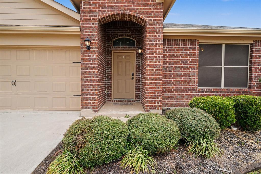 257 Meadowlands Drive