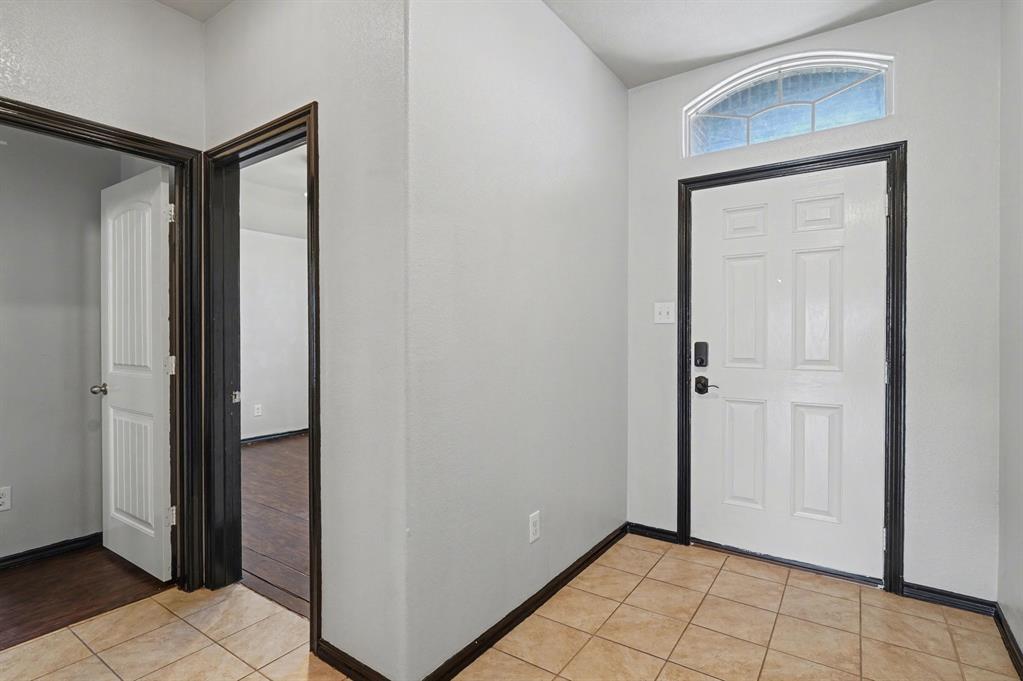 257 Meadowlands Drive