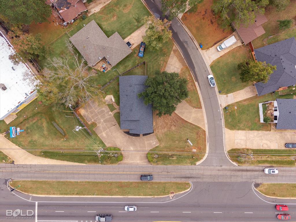 Yanceys Southern Hills Sub - Commercial Sale