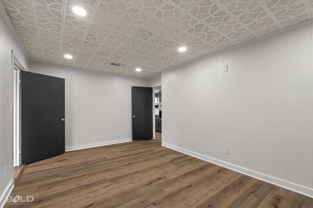 Yanceys Southern Hills Sub - Commercial Sale