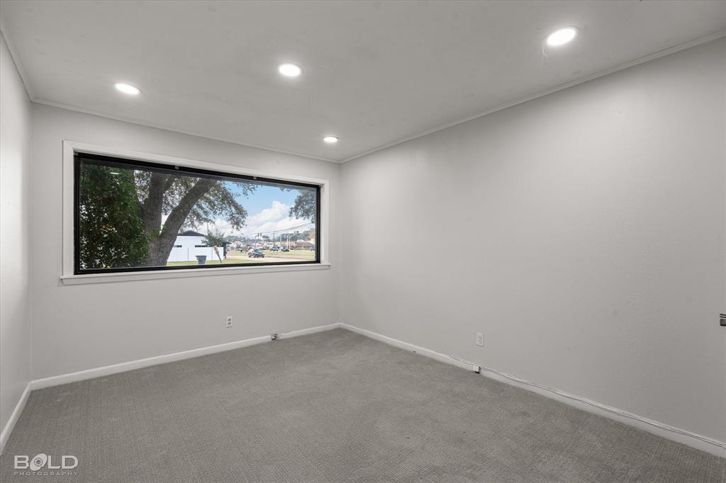 Yanceys Southern Hills Sub - Commercial Sale