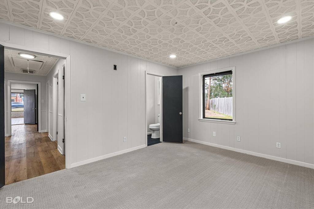 Yanceys Southern Hills Sub - Commercial Sale