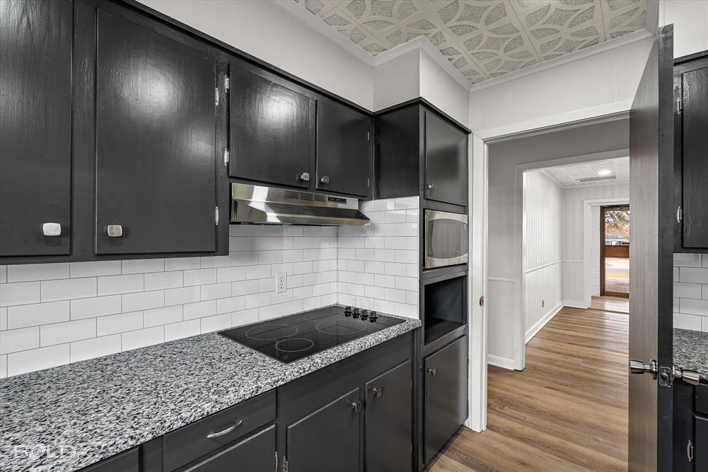 Yanceys Southern Hills Sub - Commercial Sale