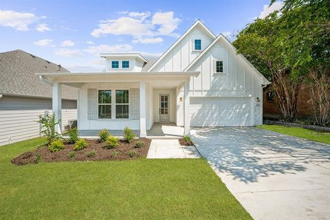 Photo of 122 John Street, Aledo, TX 76008 (MLS # 21167213)