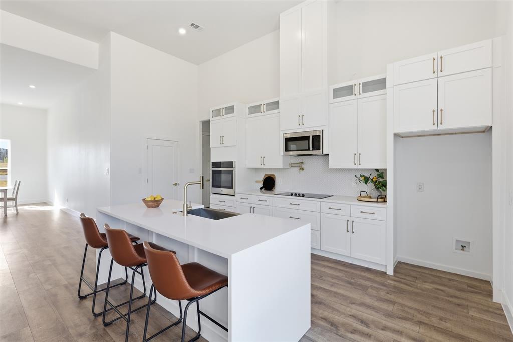 2304 Candlestick Drive