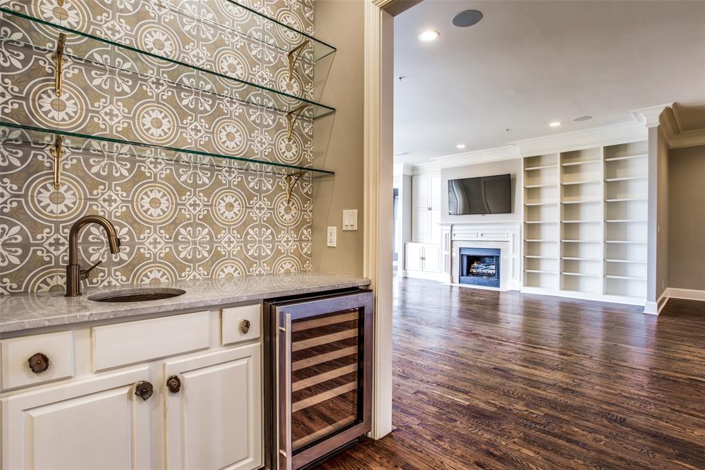 Plaza At Turtle Creek Residence Ph - Residential