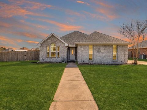 5826 Cynthia Drive Midlothian TX 76065