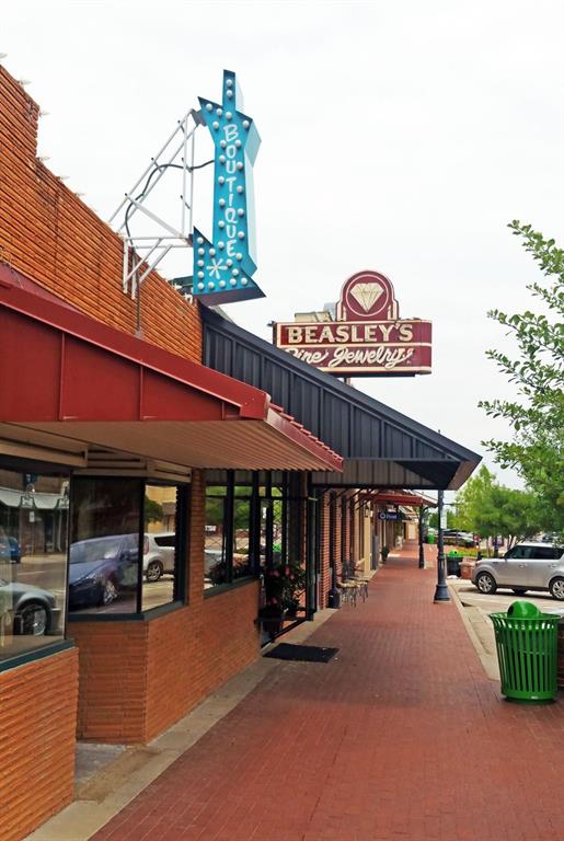 Belleville Village Add Ph - Residential Lease