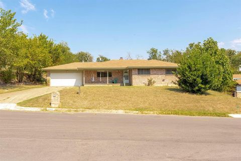 1442 W Water Street Weatherford TX 76086