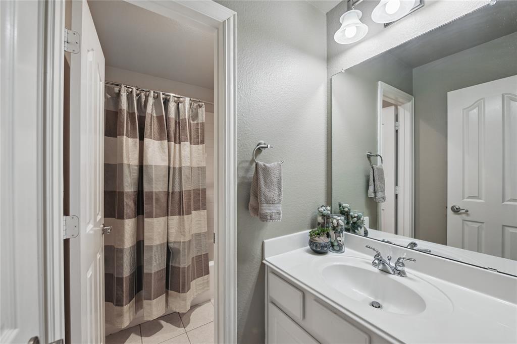 Flower Mound, Texas 75022, United States, 4 Bedrooms Bedrooms, ,4 BathroomsBathrooms,Residential,Pending,105689