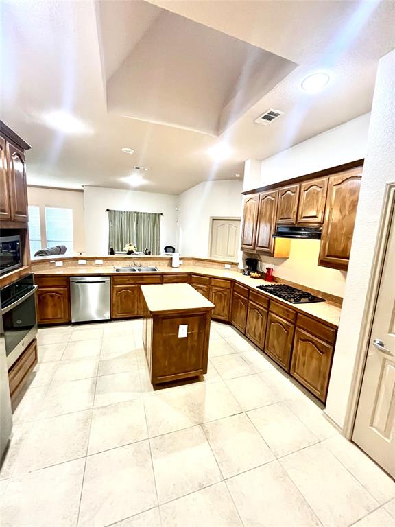 1113 Devonshire Drive