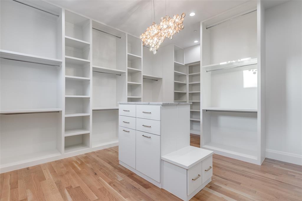 Hills of Kingswood - Residential