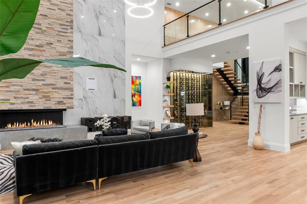 Hills of Kingswood - Residential