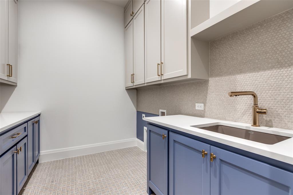 Hills of Kingswood - Residential