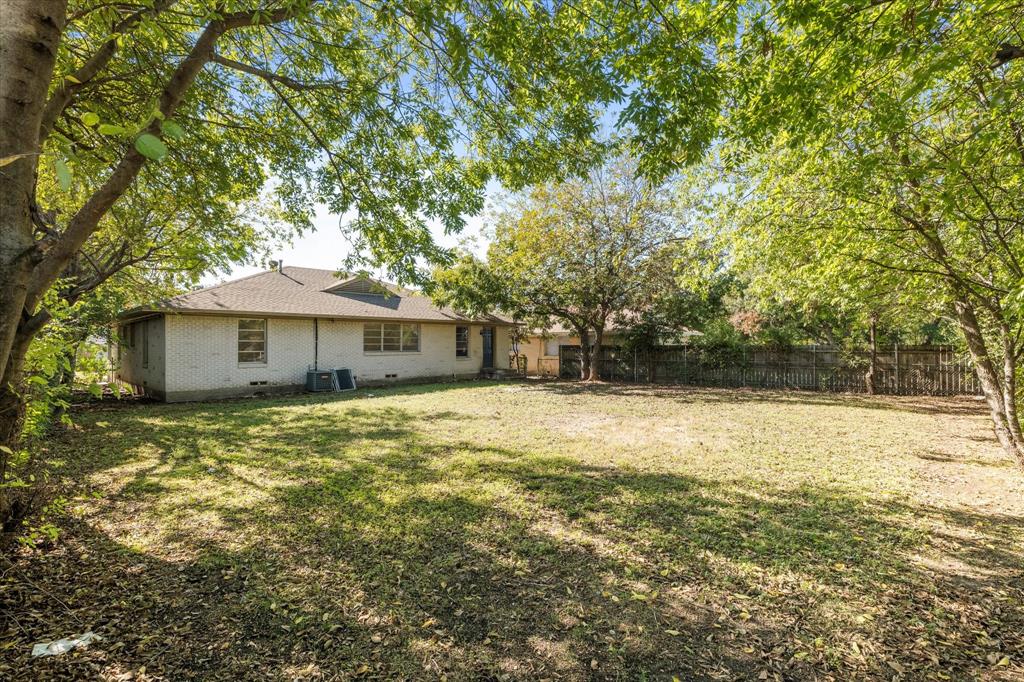 2243 Larry Drive