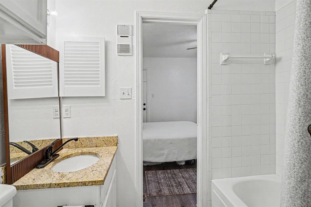 Arlington Oaks Condo - Residential