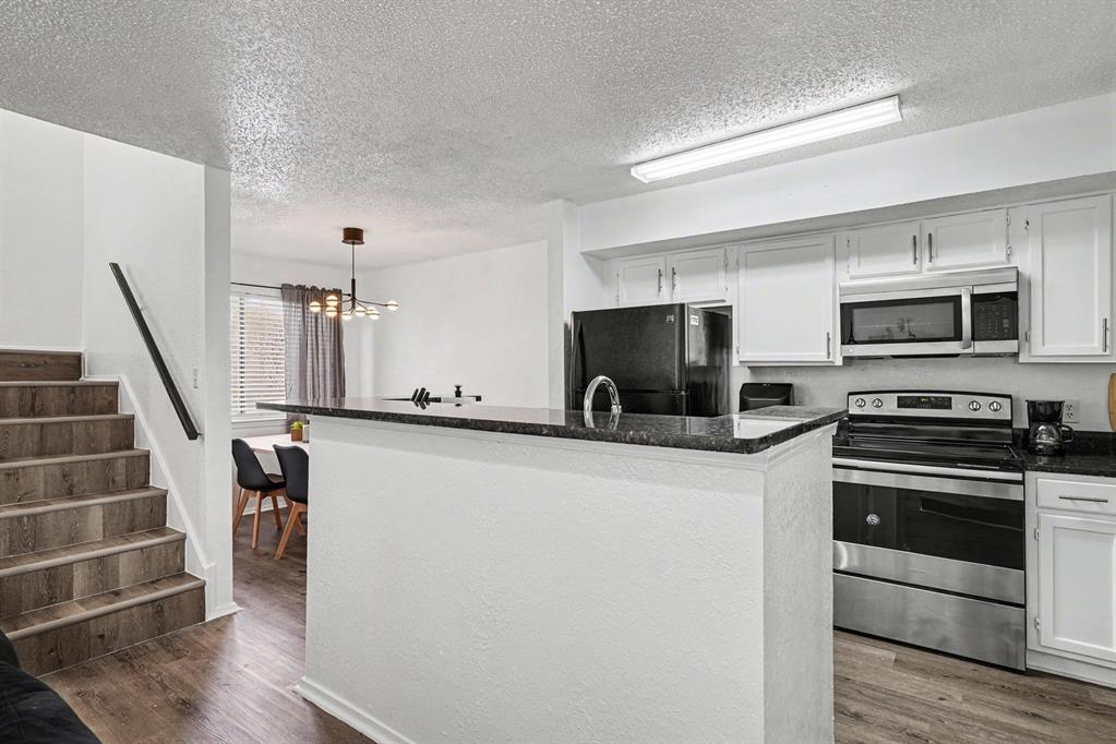 Arlington Oaks Condo - Residential