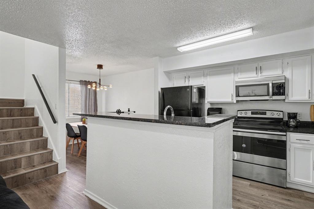 Arlington Oaks Condo - Residential