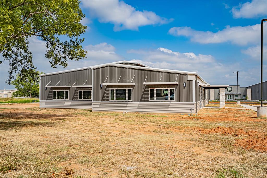 901 Tucker Way