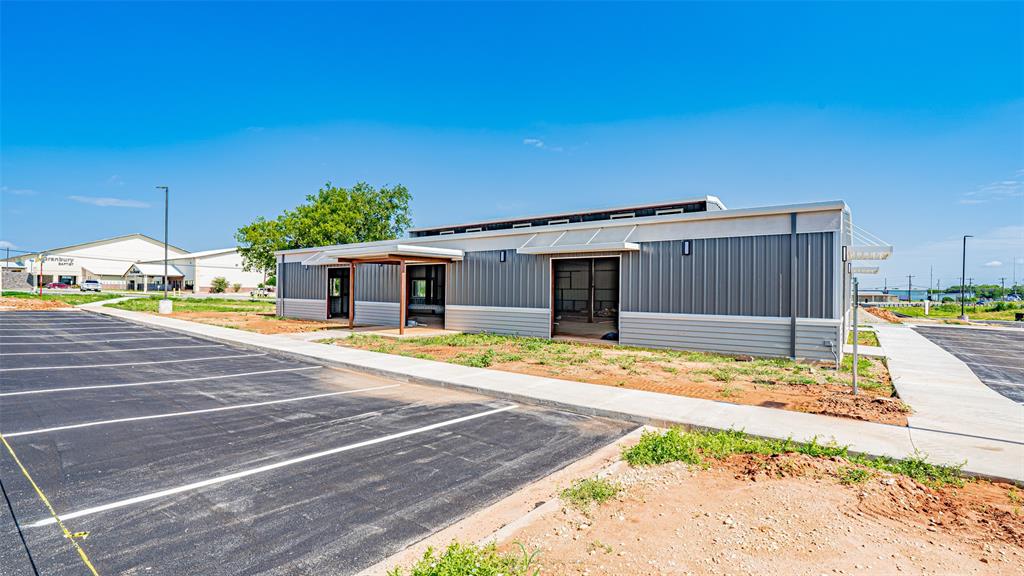 901 Tucker Way