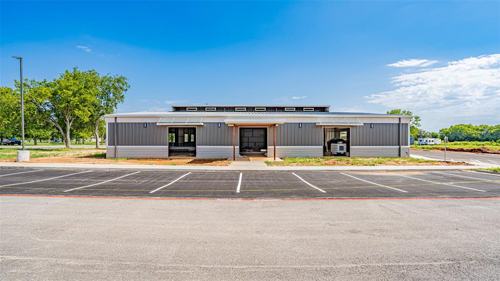 901 Tucker Way