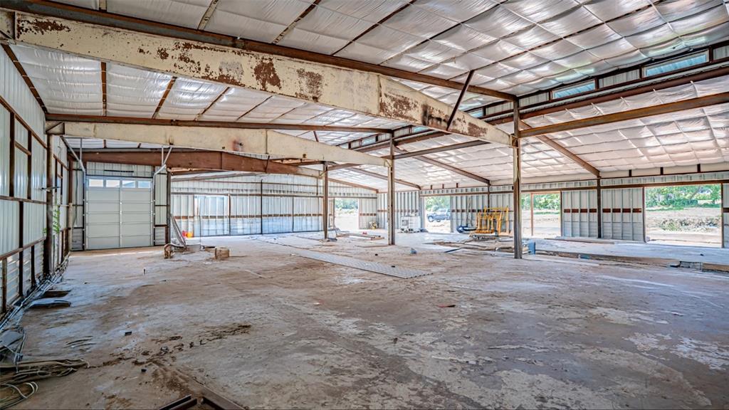 Corridor 51 Bus Center - Commercial Sale