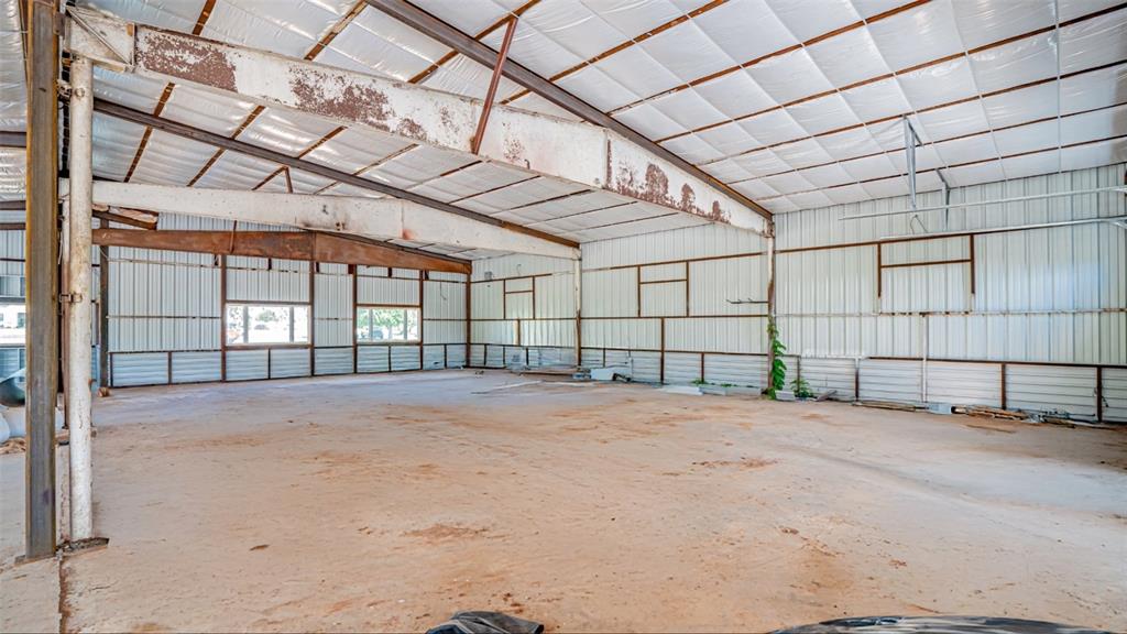 Corridor 51 Bus Center - Commercial Sale