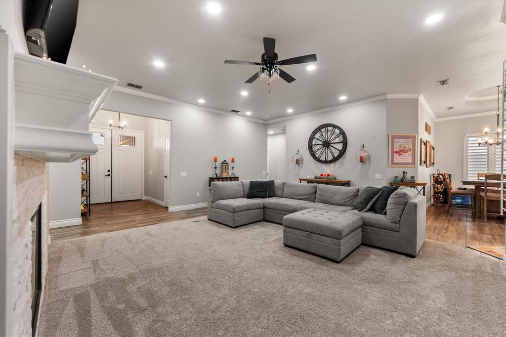 1105 Cotton Creek