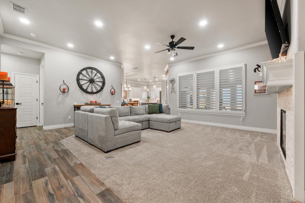 1105 Cotton Creek