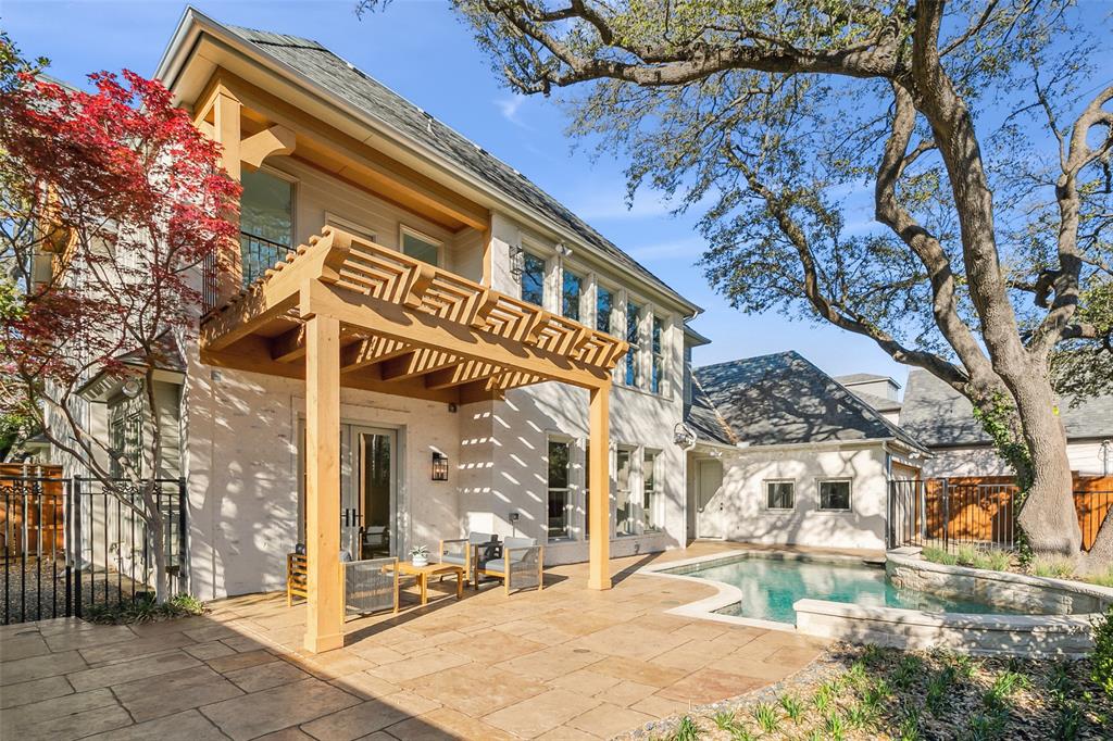 Armstrong Fairway 02 - Residential