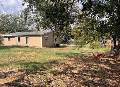 A home in Bonham