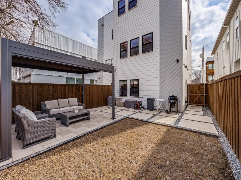 Z E Coombs West End - Residential