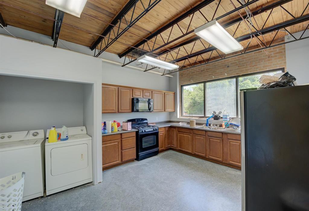 Howells Sub - Commercial Sale