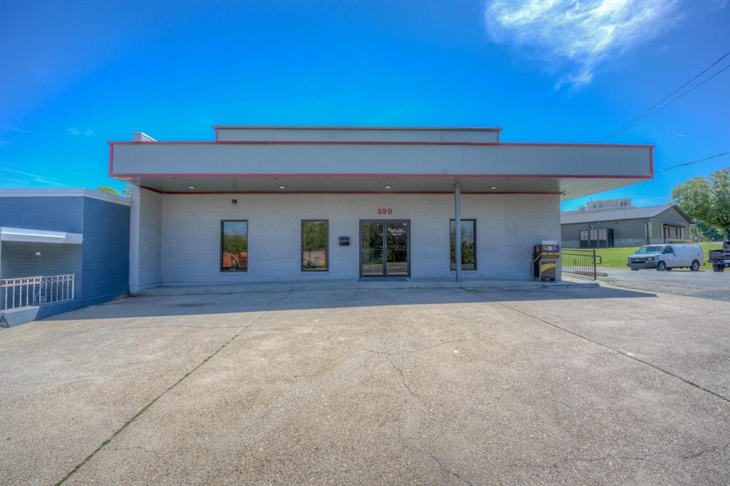 Howells Sub - Commercial Sale