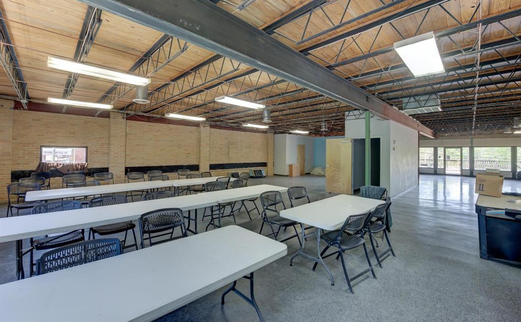 Howells Sub - Commercial Sale