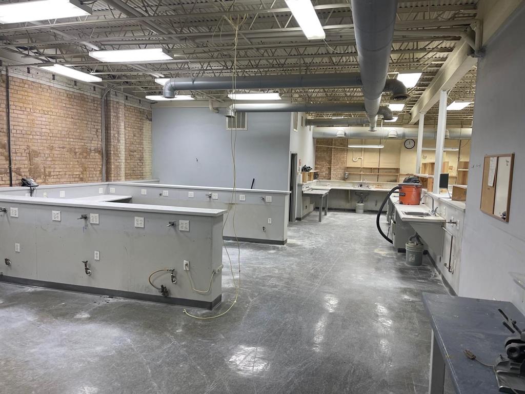 Howells Sub - Commercial Sale